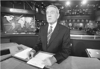 Dan Rather delivered his final broadcast in March 2005, just one year shy of his twenty-fifth anniversary as the CBS Evening News anchorman. AP/Wide World Photos.