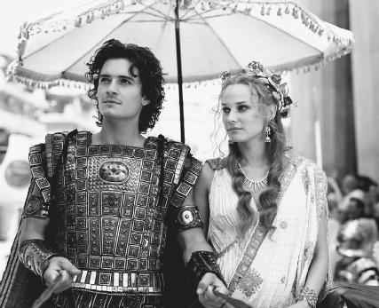 Orlando Bloom (left) and Diane Kruger in a movie still from Troy(2004).  Warner Brothers Pictures/Zuma/Corbis.